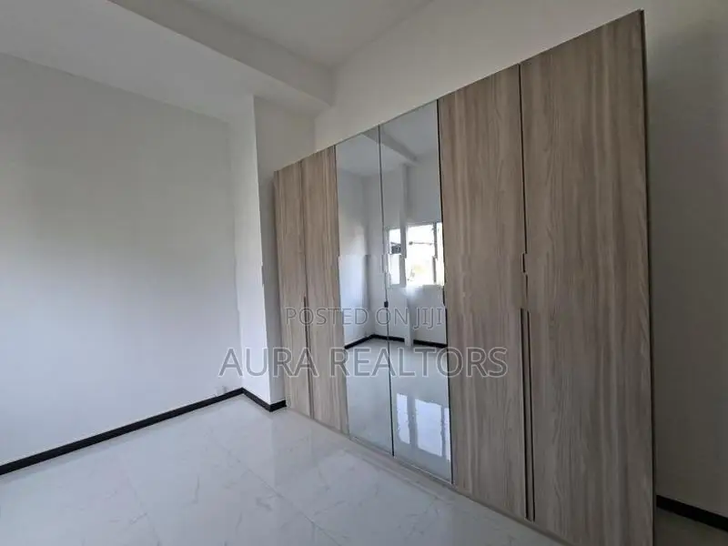 2 Bedrooms Apartment for Rent in Colombo 05 (P-171)