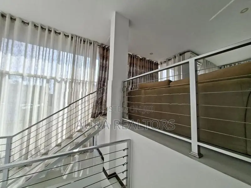 2 Bedrooms Apartment for Rent in Colombo 05 (P-171)