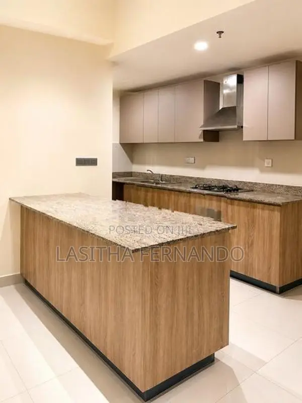 Aquaria Apartment for Rent in Colombo 05
