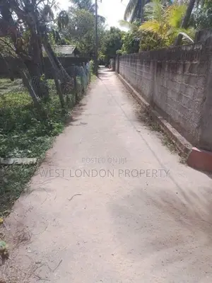 Prime Land with Old House for Sale Near Negombo Beach and Lagoon!