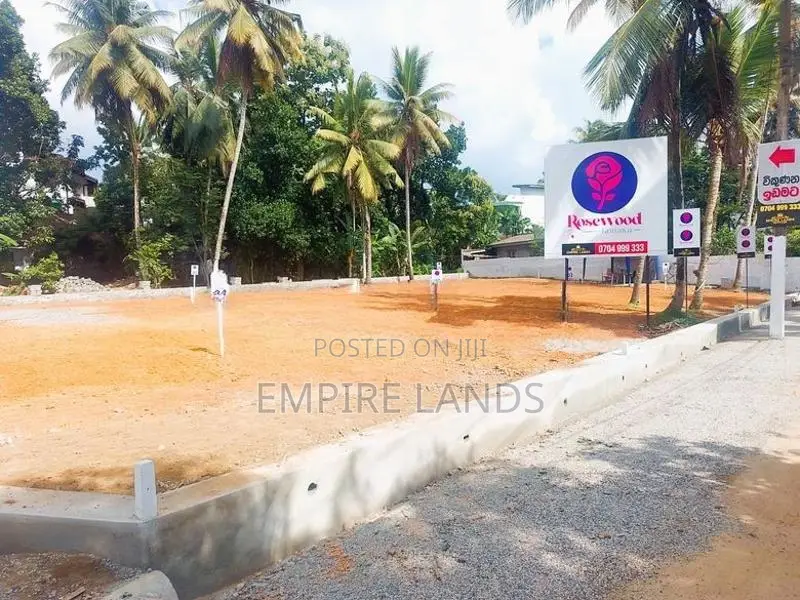 Highly Residential Land for Sale in Galawilawatte Homagama