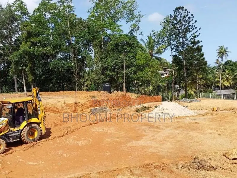 කරා පිටිය රෝහල අසලින් හොඳම ඉඩම