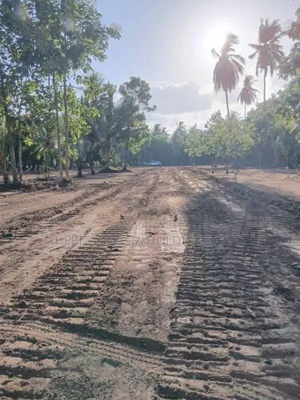 අනුරාධපුර පූජා නගරය සමීපයෙන් සින්නක්කර ඉඩමක්