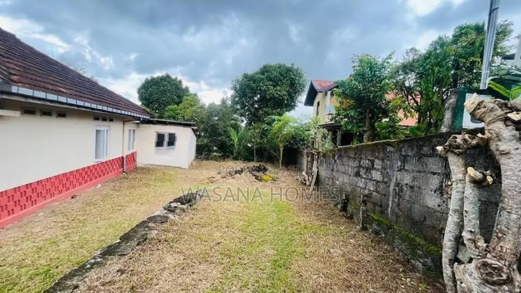 Land With House for sale Dehiwala