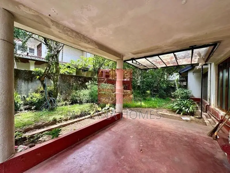 Land With House for sale Dehiwala