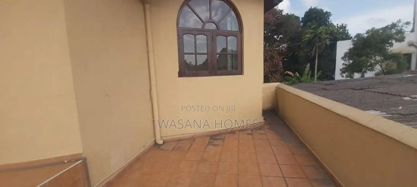Top Two Story House for Sale Nugegoda