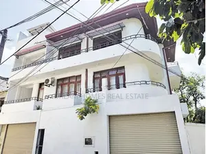 Modern 3-Story House with Rooftop for Sale – Nawala, Colombo