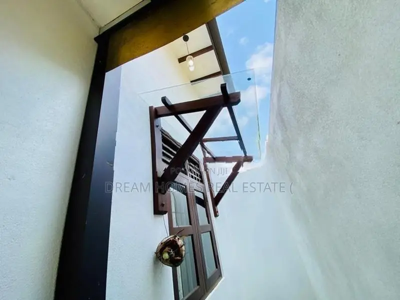 Move-In Ready Modern Home | 3 Bed Athurugiriya