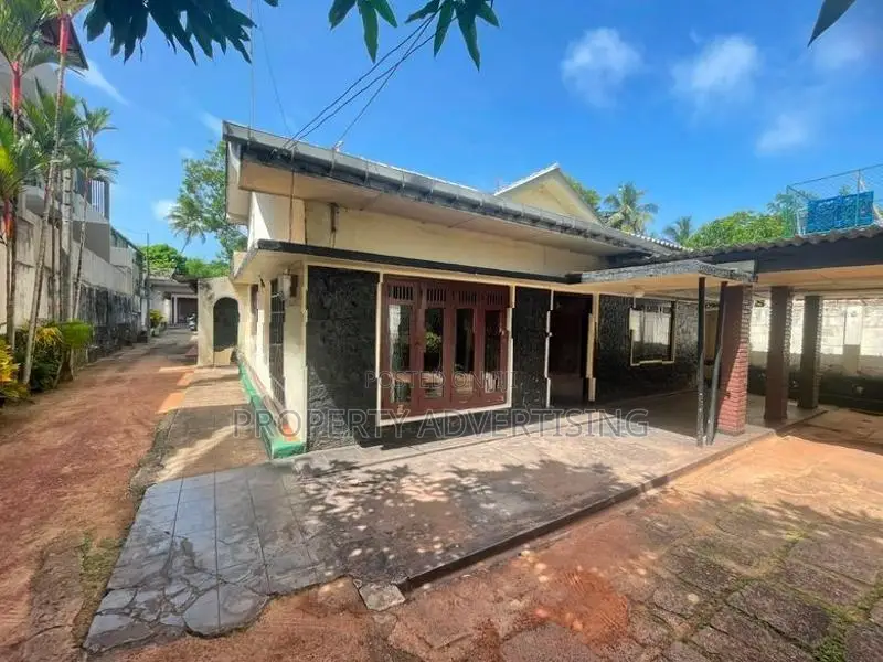 Land with House for Sale in Hillstreet - Dehiwala