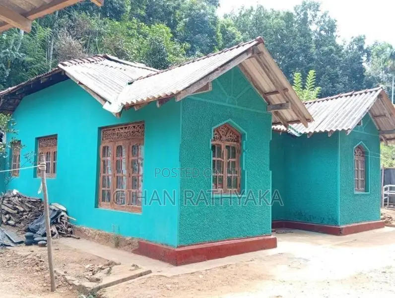 බදුල්ල , කන්දෙගෙදර නගරයේ වටිනා නිවසක් විකිණීමට