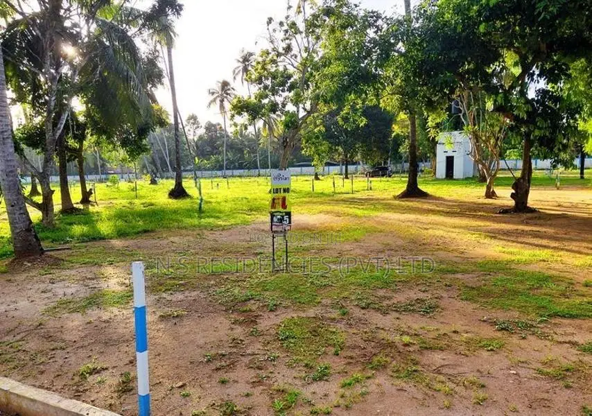 Main Road Facing Land for Sale Mellawagedara - H 01
