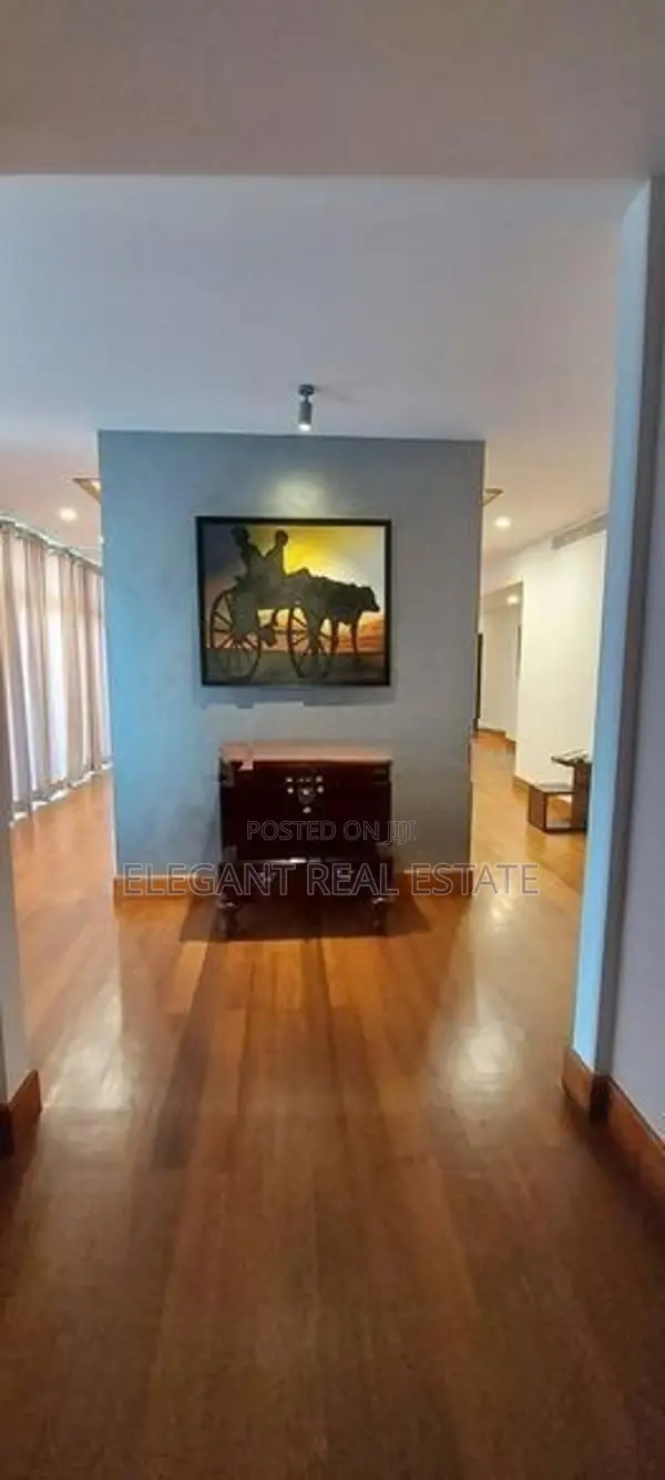 Seylan Tower - 03 Bedroom Apartment for Rent in Colombo 3 (A774)