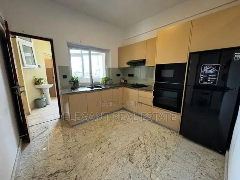 Rosmead Tower - 03 Bedroom Apartment for Rent in Colombo 07 (A5945)