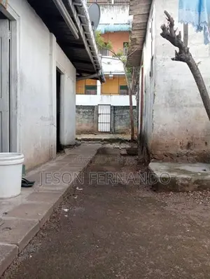 Land with a House for Sale in Colombo 15