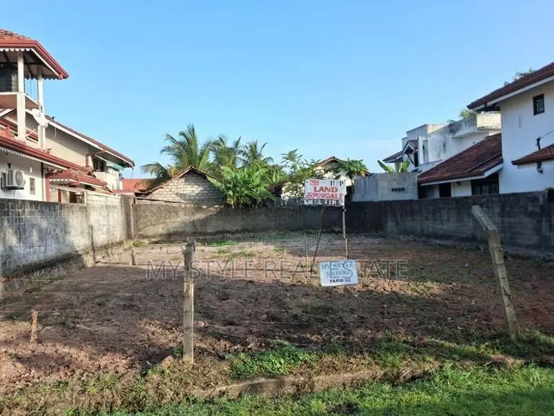 Negombo Kattuwa 11.5 P Land for Sale