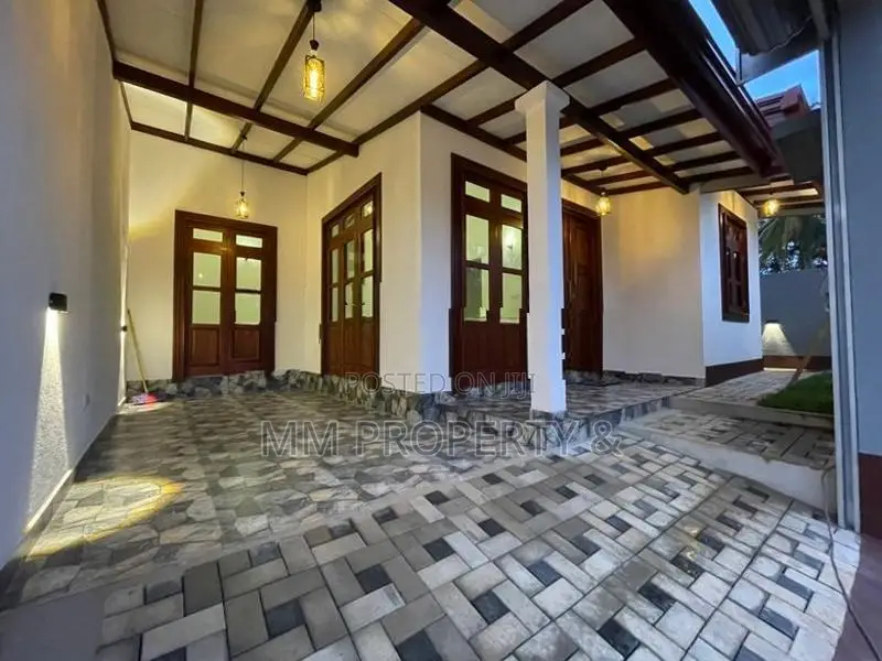 Brand New Modern Valuable House Sale in Homagama