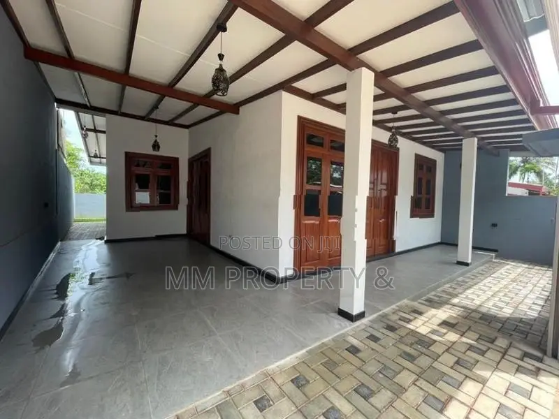 Brand New Modern Valuable House Sale in Homagama