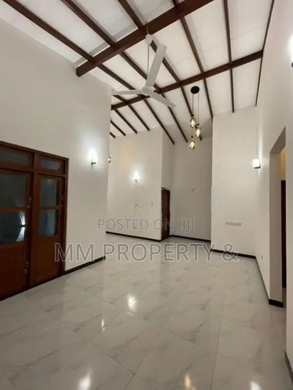Brand New Modern Valuable House Sale in Homagama