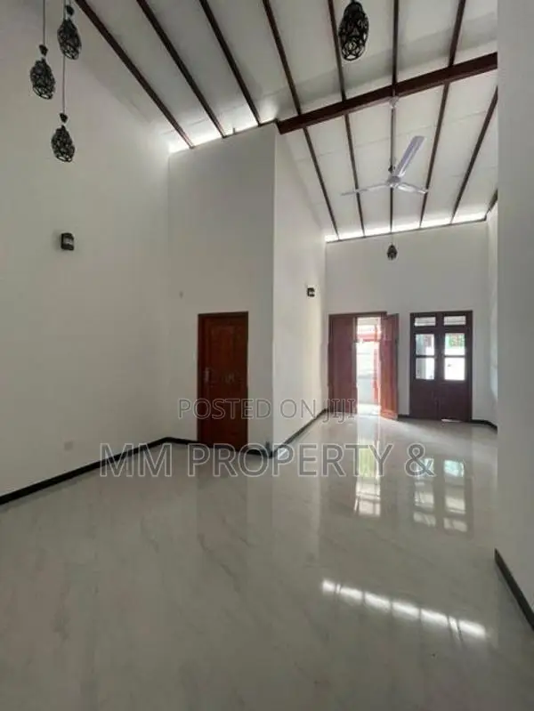 Brand New Modern Valuable House Sale in Homagama