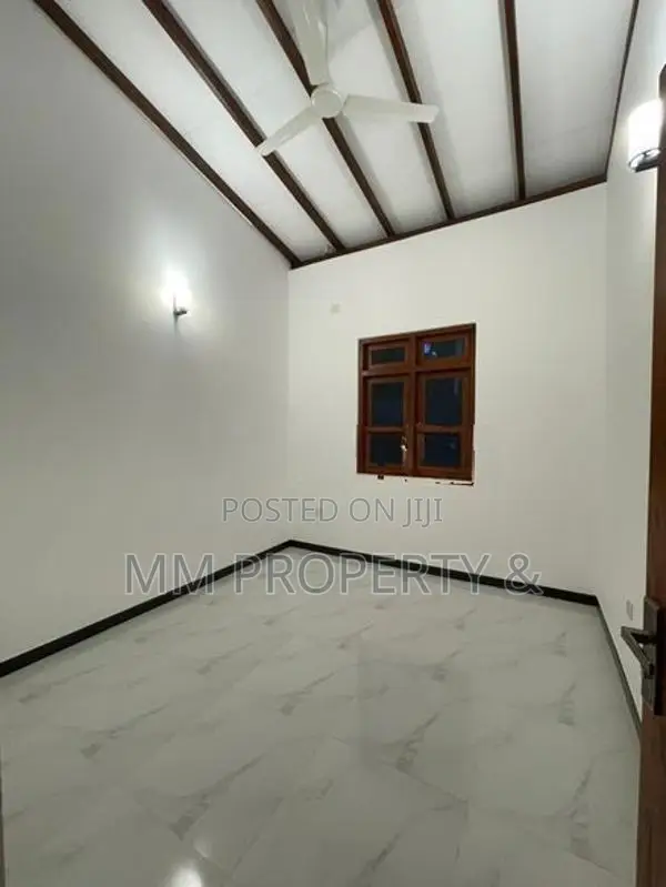 Brand New Modern Valuable House Sale in Homagama