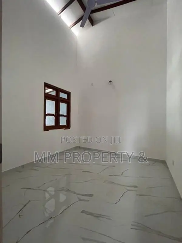 Brand New Modern Valuable House Sale in Homagama