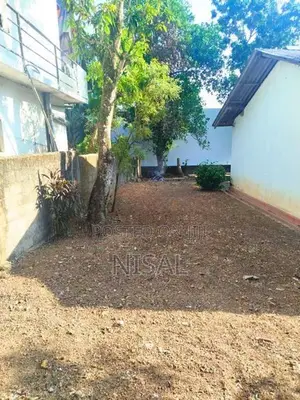 18.3P Land with House, 650m to Piliyandala Town
