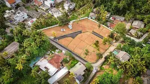 පොල්ගස්ඕවිටෙන් අගනා බිම් කොටස් විකිණීමට
