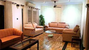 තට්ටු දෙකේ නිවාස කුලියට දීමට නුගේගොඩ