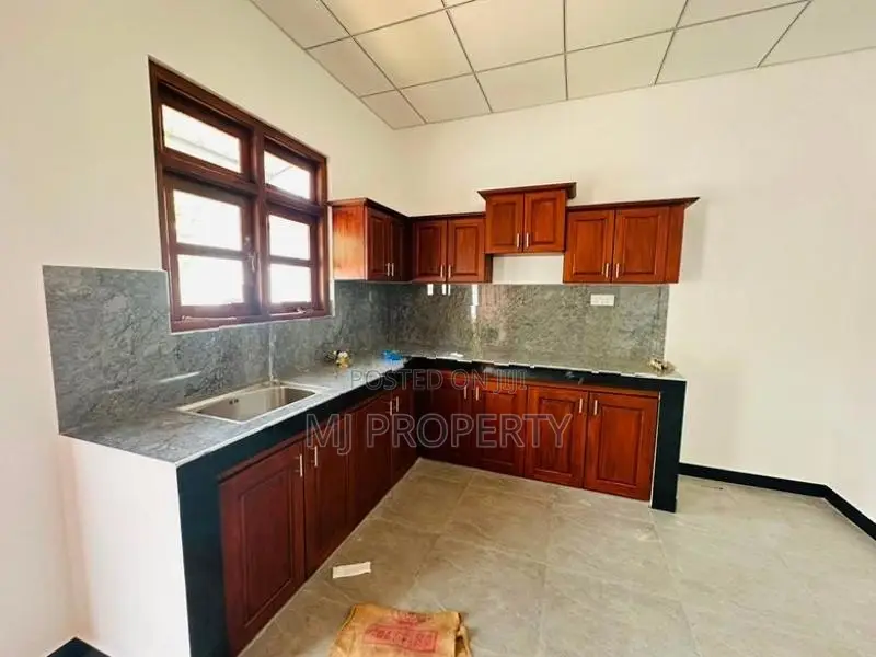 ( YS-1151) Valuable Single Storey House Sale in Homagama Halbarawa