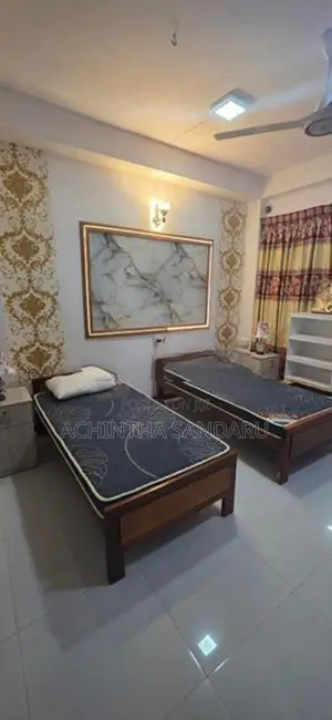 A/c Rooms Rent for Girls - Makola