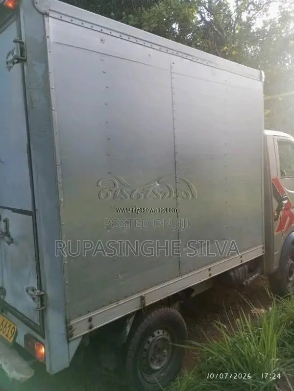 Tata Express 2016 Lorry (Used)