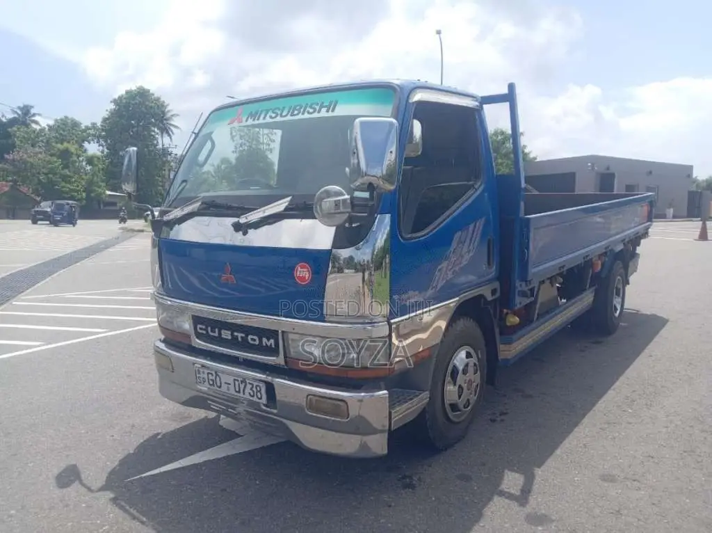 Mitsubishi Canter Custom 1995 Lorry (Used)