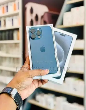 Apple iPhone 15 Pro Max 256GB (Used)