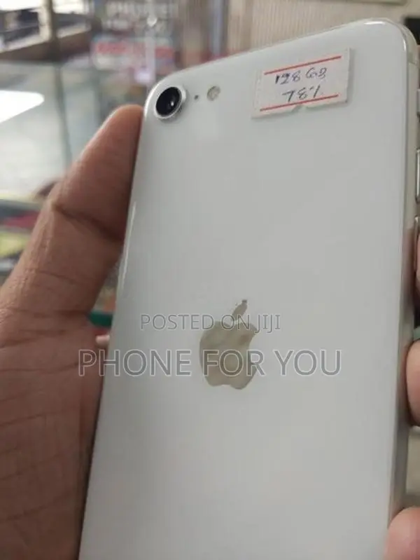 Apple iPhone SE 2 (Used)