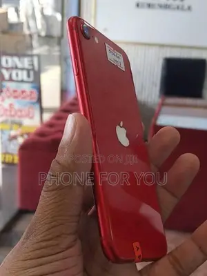 Apple iPhone SE 2 (Used)