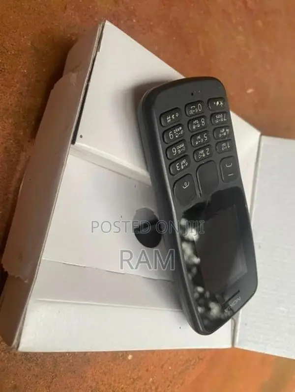 Nokia 105 Button Phone (Used)