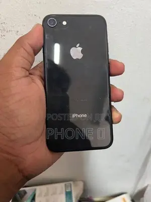 Apple iPhone 8 black (Used)