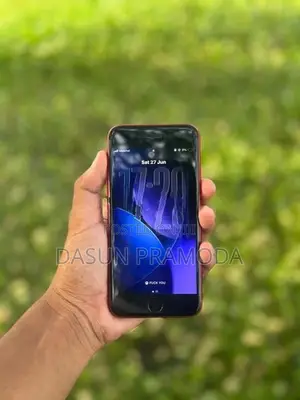 Apple iPhone SE 2 (Used)