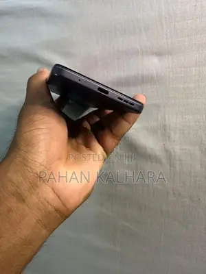 Moto G04s (Used)