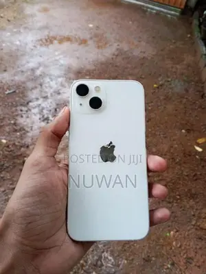 Apple iPhone 13 (Used)