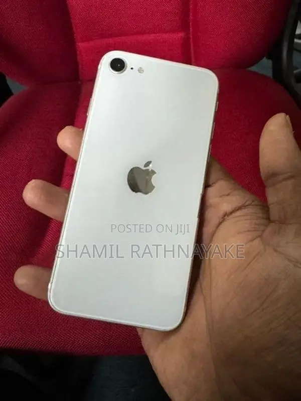Apple iPhone SE 2 (Used)