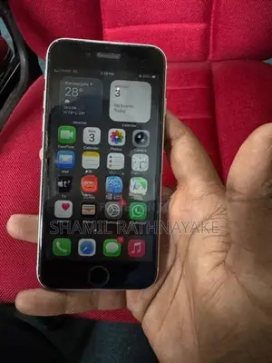 Apple iPhone SE 2 (Used)