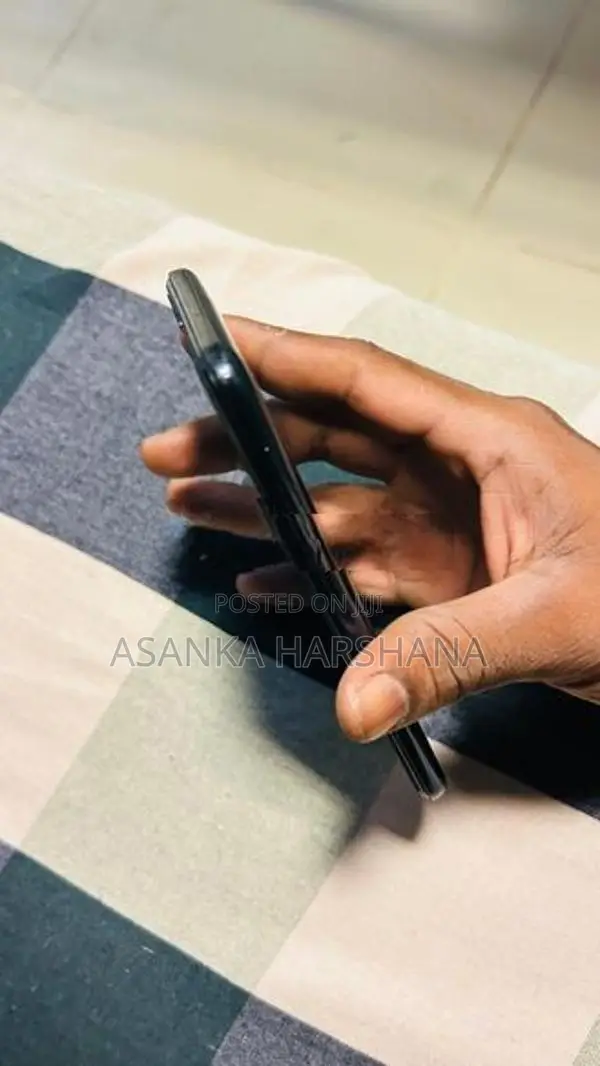 Samsung Galaxy A20e (Used)