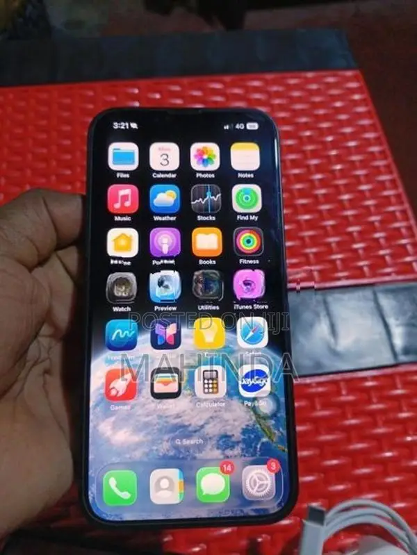 Apple iPhone 13 128GB (Used)
