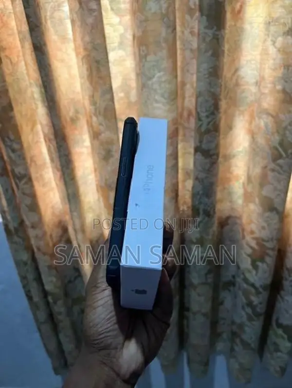 Apple iPhone 13 128GB (Used)