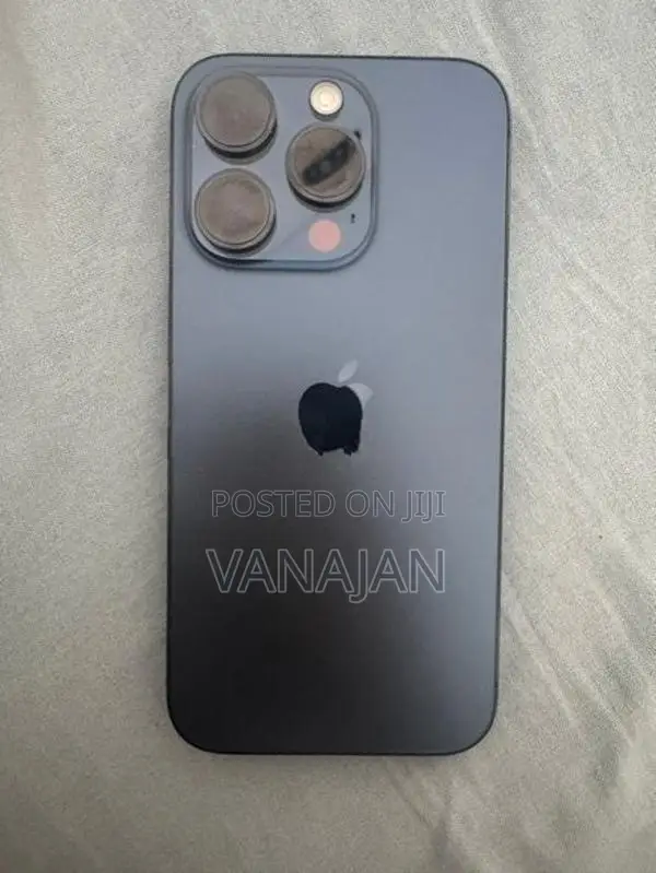 Apple iPhone 15 Pro (Used)
