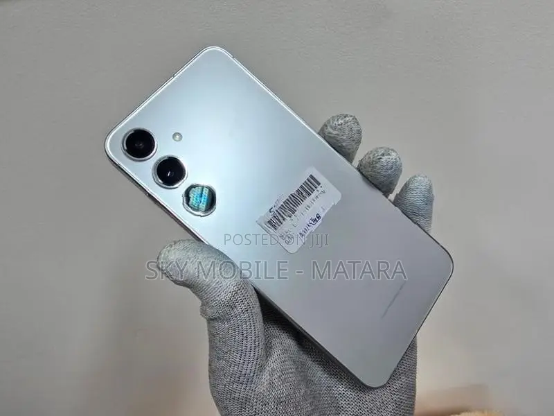 Samsung Galaxy S24 FE 256GB (Used)