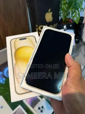 Apple iPhone 15 256GB (Used)