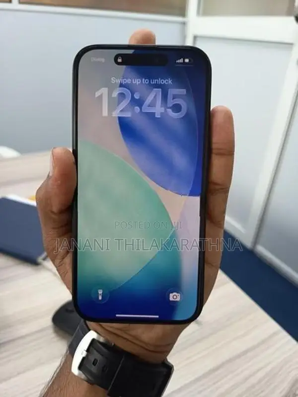 Apple iPhone 16 Used (Used)