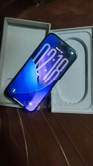 Apple iPhone 16 (Used)